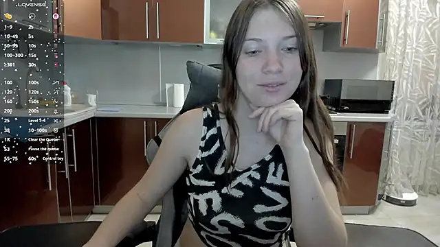  BondiXUrban  online show from February 9, 2026, 4:54 am