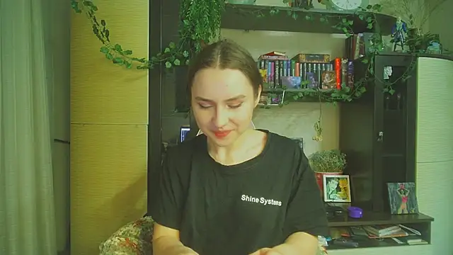 Aurora workerr online show from May 26, 2026, 5:44 pm