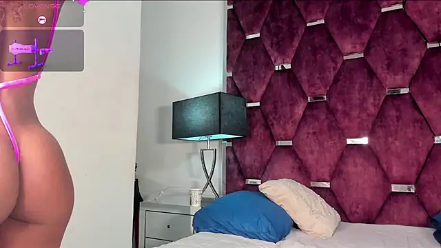 Snapshot of Paytonferrara chatting on January 12, 2026, 4:08 am Paytonferrara online show from January 12, 2026, 4:08 am