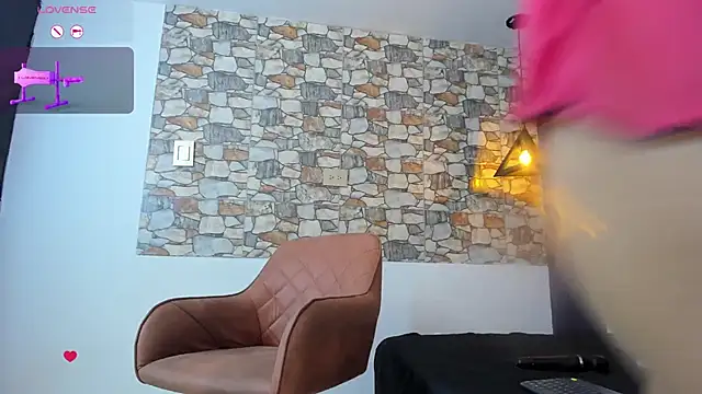 Snapshot of Abbyadams chatting on October 28, 2025, 3:07 am Abbyadams online show from October 28, 2025, 3:07 am