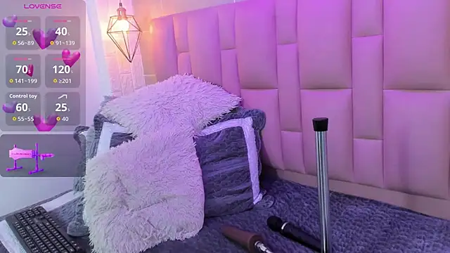 Abbyadams online show from March 18, 2026, 3:31 am