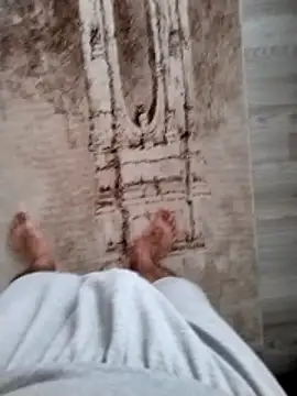 milf hunter 35 online show from April 14, 2026, 4:28 am