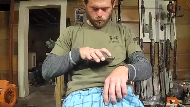 Snapshot of Bigoleslong98765 chatting on October 25, 2025, 3:17 am Bigoleslong98765 online show from October 25, 2025, 3:17 am