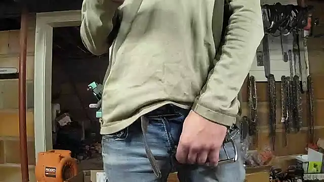 Snapshot of Bigoleslong98765 chatting on November 20, 2025, 3:45 pm Bigoleslong98765 online show from November 20, 2025, 3:45 pm