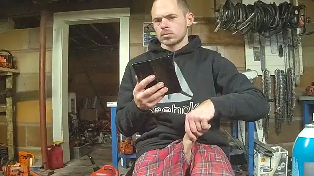 Bigoleslong98765 online show from December 20, 2025, 7:39 pm