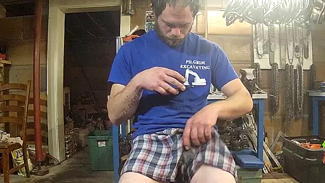 Bigoleslong98765 online show from March 29, 2026, 6:26 am