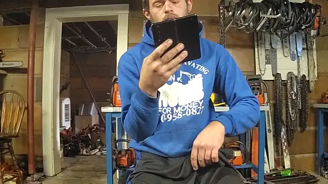 Snapshot of Bigoleslong98765 chatting on December 4, 2025, 4:50 pm Bigoleslong98765 online show from December 4, 2025, 4:50 pm