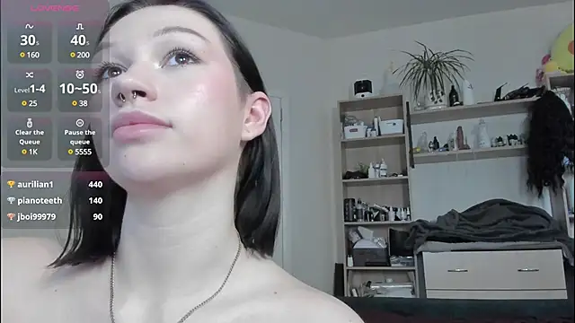 Emmy m00n online show from March 20, 2025, 3:23 am