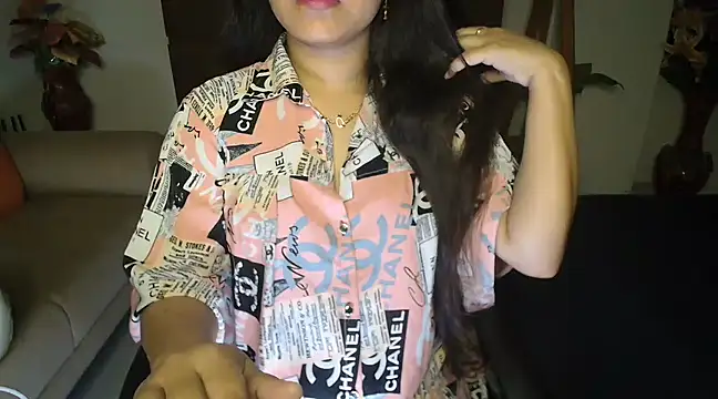 Snapshot of Most-Beautiful-Queen chatting on February 24, 2025, 6:26 pm Most-Beautiful-Queen online show from February 24, 2025, 6:26 pm