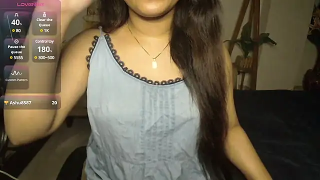 Snapshot of Most-Beautiful-Queen chatting on February 11, 2025, 2:57 pm Most-Beautiful-Queen online show from February 11, 2025, 2:57 pm