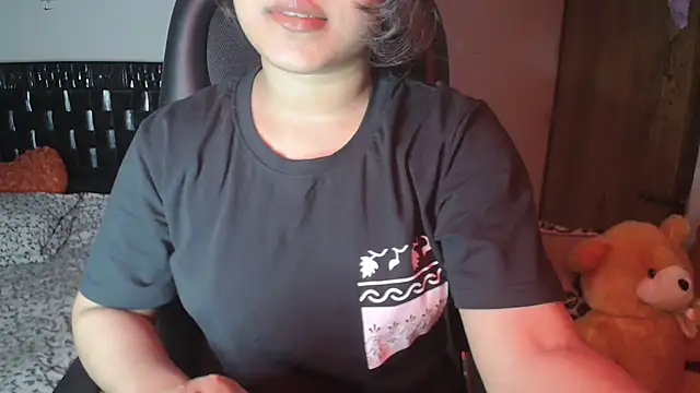 Snapshot of Most-Beautiful-Queen chatting on October 6, 2025, 6:19 pm Most-Beautiful-Queen online show from October 6, 2025, 6:19 pm