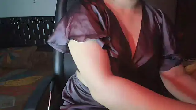 Snapshot of Most-Beautiful-Queen chatting on October 28, 2025, 6:40 pm Most-Beautiful-Queen online show from October 28, 2025, 6:40 pm