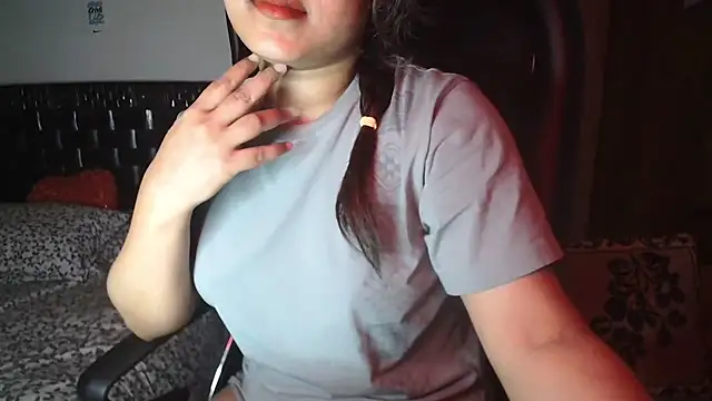 Snapshot of Most-Beautiful-Queen chatting on September 24, 2025, 9:43 pm Most-Beautiful-Queen online show from September 24, 2025, 9:43 pm