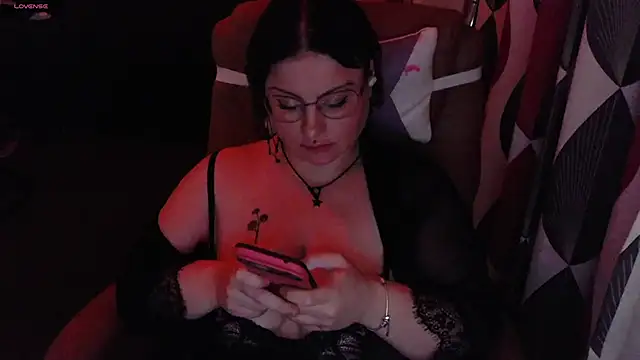 Snapshot of submissiveslut1996 chatting on February 25, 2025, 9:48 pm submissiveslut1996 online show from February 25, 2025, 9:48 pm