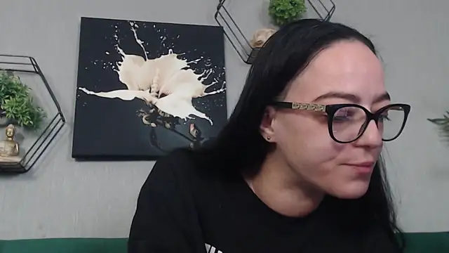 Snapshot of IzabelllNoir chatting on January 14, 2026, 7:01 am IzabelllNoir online show from January 14, 2026, 7:01 am