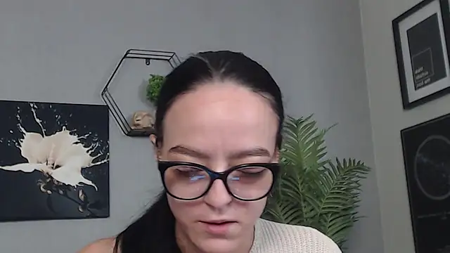 Snapshot of IzabelllNoir chatting on January 15, 2026, 9:01 am IzabelllNoir online show from January 15, 2026, 9:01 am