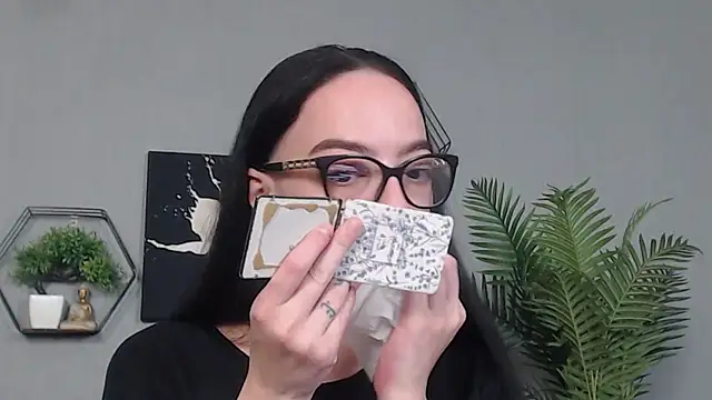 Snapshot of IzabelllNoir chatting on February 26, 2026, 10:04 am IzabelllNoir online show from February 26, 2026, 10:04 am