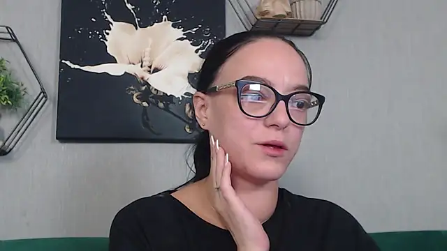 Snapshot of IzabelllNoir chatting on January 19, 2026, 8:29 am IzabelllNoir online show from January 19, 2026, 8:29 am