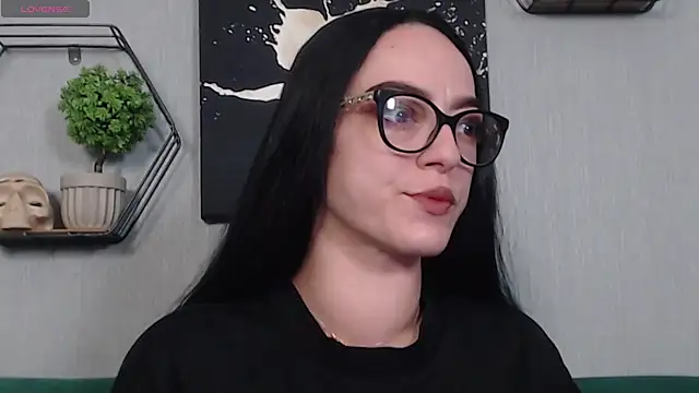 IzabelllNoir online show from April 11, 2026, 6:54 am