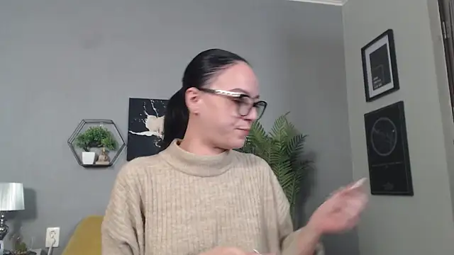 Snapshot of IzabelllNoir chatting on January 8, 2026, 9:37 am IzabelllNoir online show from January 8, 2026, 9:37 am