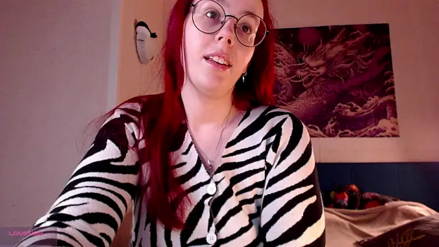 Snapshot of VanessaLincum chatting on November 24, 2025, 7:08 am VanessaLincum online show from November 24, 2025, 7:08 am