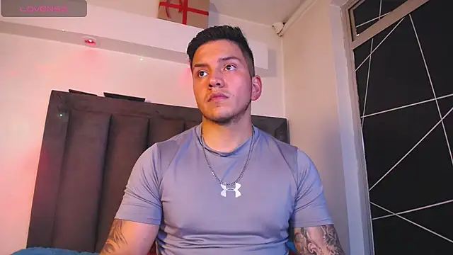 Snapshot of Marc__Waatson chatting on January 15, 2026, 9:07 pm Marc Waatson online show from January 15, 2026, 9:07 pm