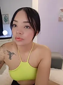 Sara LipsX online show from April 12, 2026, 3:21 am