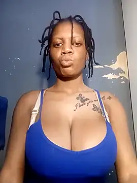 Snapshot of BarbieDoll_03 chatting on May 25, 2026, 8:29 pm BarbieDoll 03 online show from May 25, 2026, 8:29 pm
