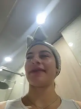 AtheneaRossi online show from March 5, 2026, 12:02 pm