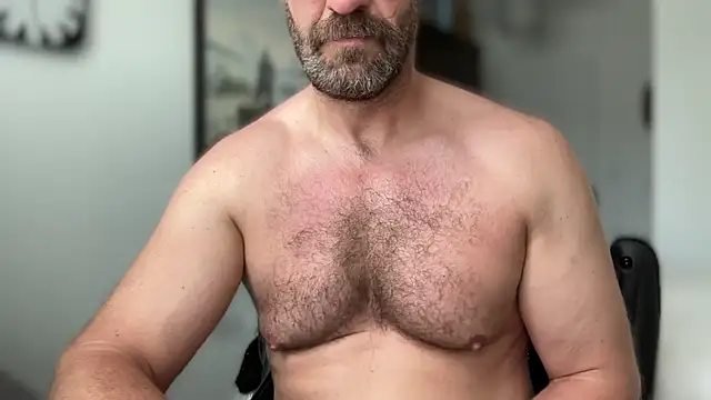 Snapshot of Mr_Beef chatting on June 26, 2026, 8:31 am Mr Beef online show from June 26, 2026, 8:31 am