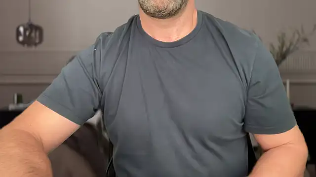 Mr Beef online show from September 14, 2025, 1:11 pm