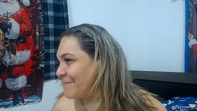 Snapshot of Uzziah_Sabag chatting on December 17, 2025, 3:44 am Uzziah Sabag online show from December 17, 2025, 3:44 am