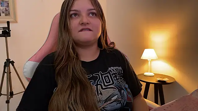 SweetPaige  online show from February 19, 2026, 2:03 pm