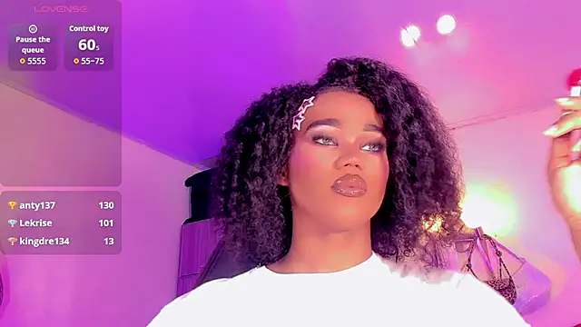 naomy  xx online show from April 25, 2026, 3:20 am