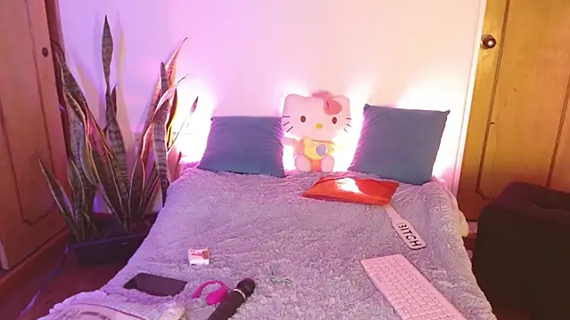 Snapshot of kittycatw chatting on September 19, 2025, 6:39 am kittycatw online show from September 19, 2025, 6:39 am