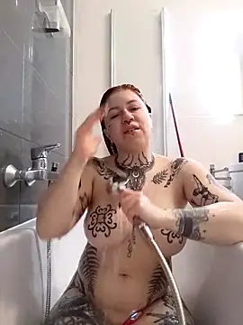 divine eve online show from February 2, 2026, 11:53 am