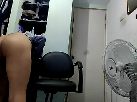 Snapshot of Dana90wvoz chatting on February 5, 2026, 8:48 pm Dana90wvoz online show from February 5, 2026, 8:48 pm