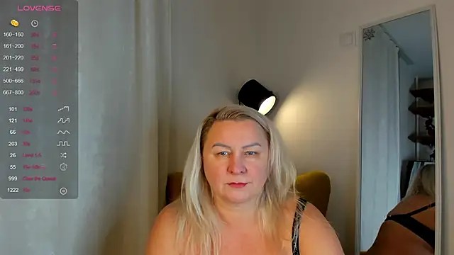 mira robinsonnn online show from March 19, 2026, 5:02 pm