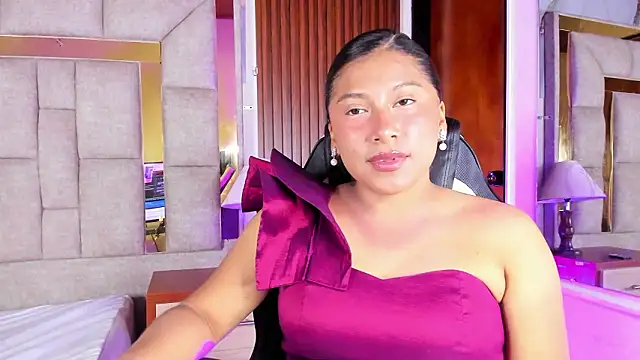 LinnaGardenia online show from March 4, 2026, 1:30 pm