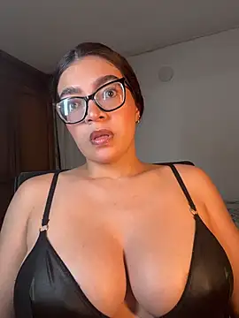 kathii95 online show from March 2, 2026, 1:28 am