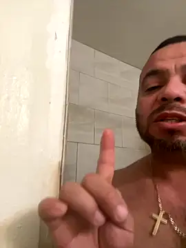 panchito3512 online show from November 4, 2025, 4:27 am