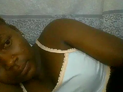 Snapshot of pretty_nanah chatting on October 15, 2025, 12:09 am pretty nanah online show from October 15, 2025, 12:09 am