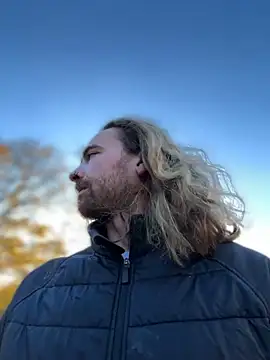 Snapshot of terryhawk chatting on November 2, 2025, 9:36 am terryhawk online show from November 2, 2025, 9:36 am