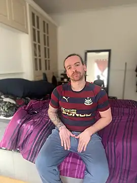 Snapshot of terryhawk chatting on March 1, 2025, 12:34 pm terryhawk online show from March 1, 2025, 12:34 pm