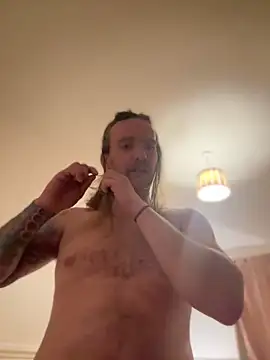 Snapshot of terryhawk chatting on February 2, 2025, 8:30 pm terryhawk online show from February 2, 2025, 8:30 pm