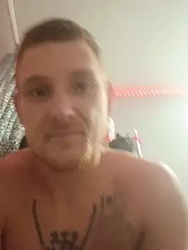 selfmadestud online show from June 25, 2026, 10:37 pm