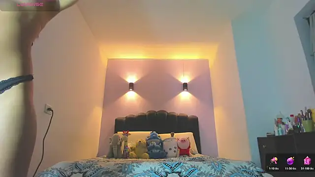 Sofia Clauss  online show from April 10, 2026, 4:41 am