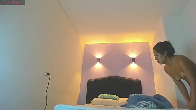 Snapshot of Sofia_Clauss_ chatting on January 9, 2026, 5:03 am Sofia Clauss online show from January 9, 2026, 5:03 am