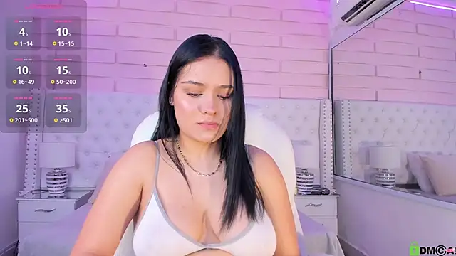 Yaaky  online show from February 11, 2025, 9:46 pm