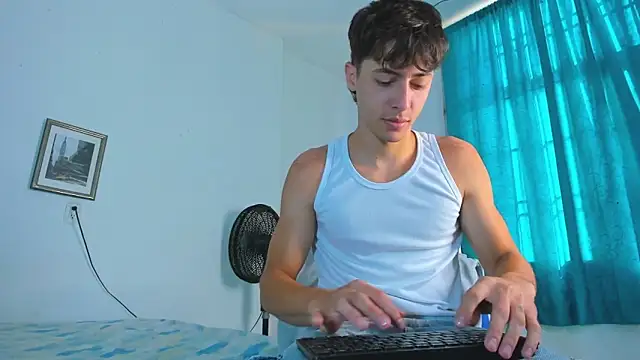 Snapshot of AlessandroDybala chatting on February 28, 2026, 12:27 pm AlessandroDybala online show from February 28, 2026, 12:27 pm